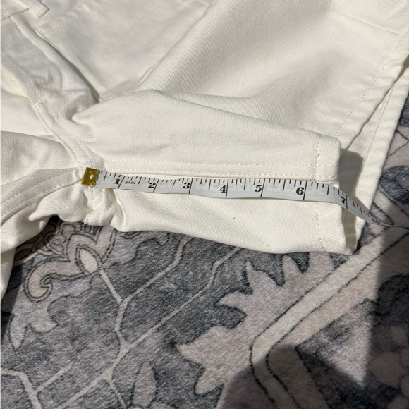 Jil Sander
high-rise oversized-pocket shorts - Picture 14 of 14